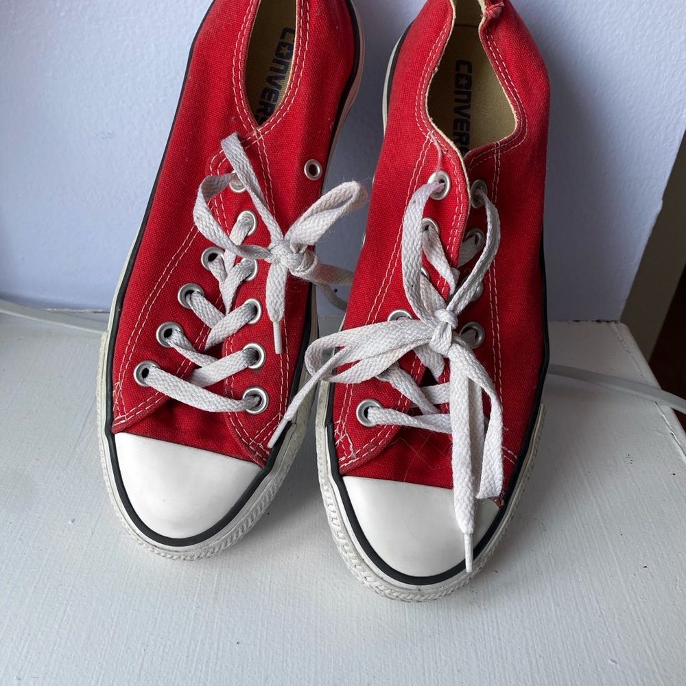 Red converse